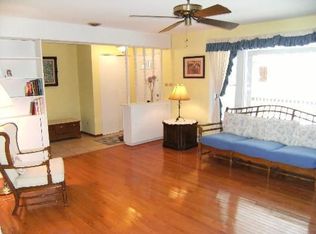6117 Laura Ln, Tinley Park, IL