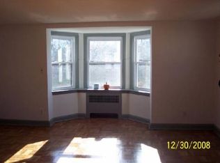 150 Green Valley Rd, Upper Darby, PA 19082