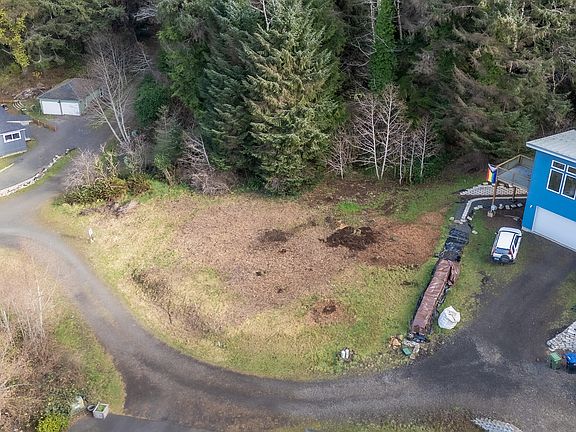 2nd image of 30 Cape Ranch Rd