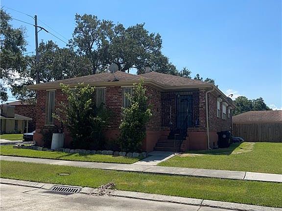 3rd image of 4300 Jeanne Marie Pl