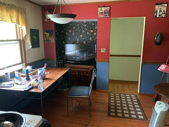 4th image of 19506 Glendale Ave