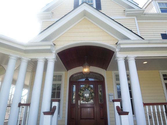 Elegance & Classic Design