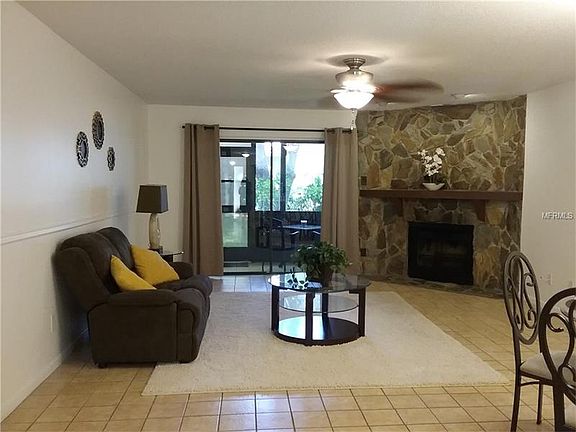5th image of 315 Somerset Ln