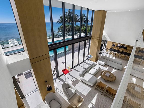 5th image of 19575 Collins Ave Unit 3
