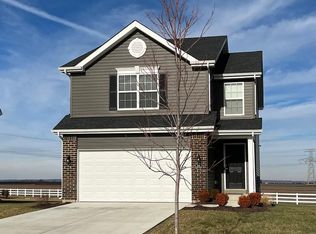 216 Crestfield Ct, Saint Charles, MO 63301