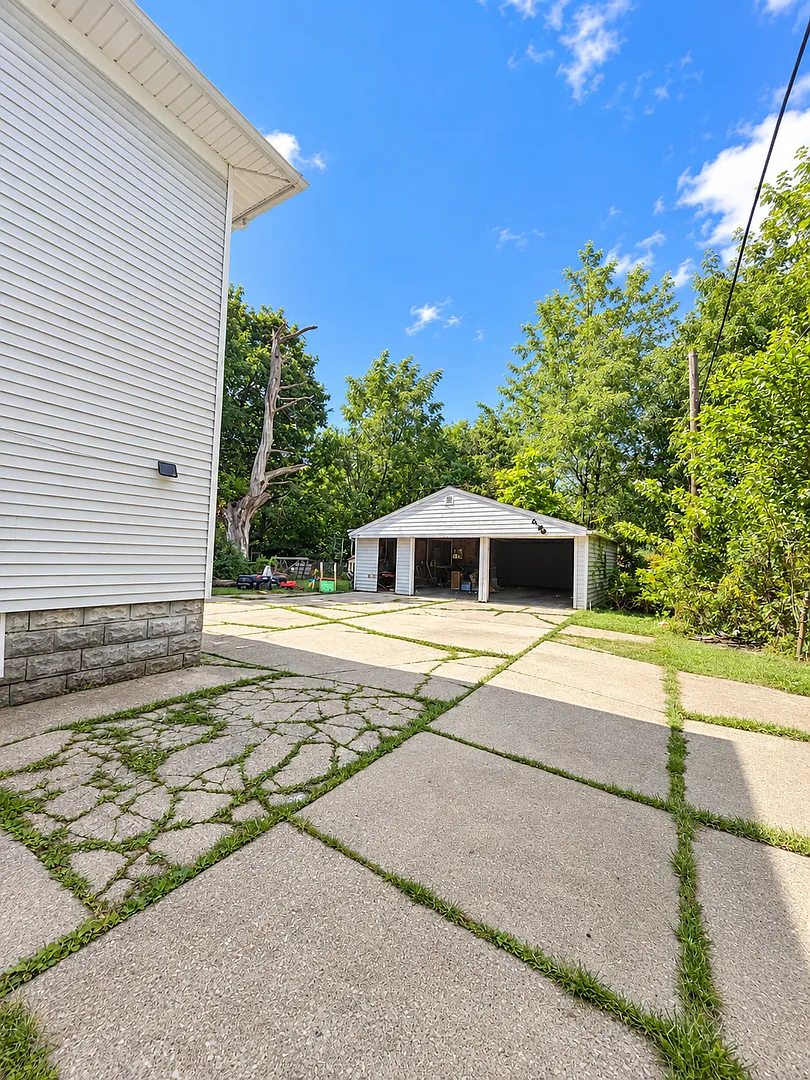 1320 Utah St — Photo 1