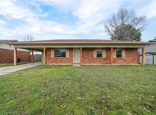 6 E Columbus St, Lavaca, AR 72941