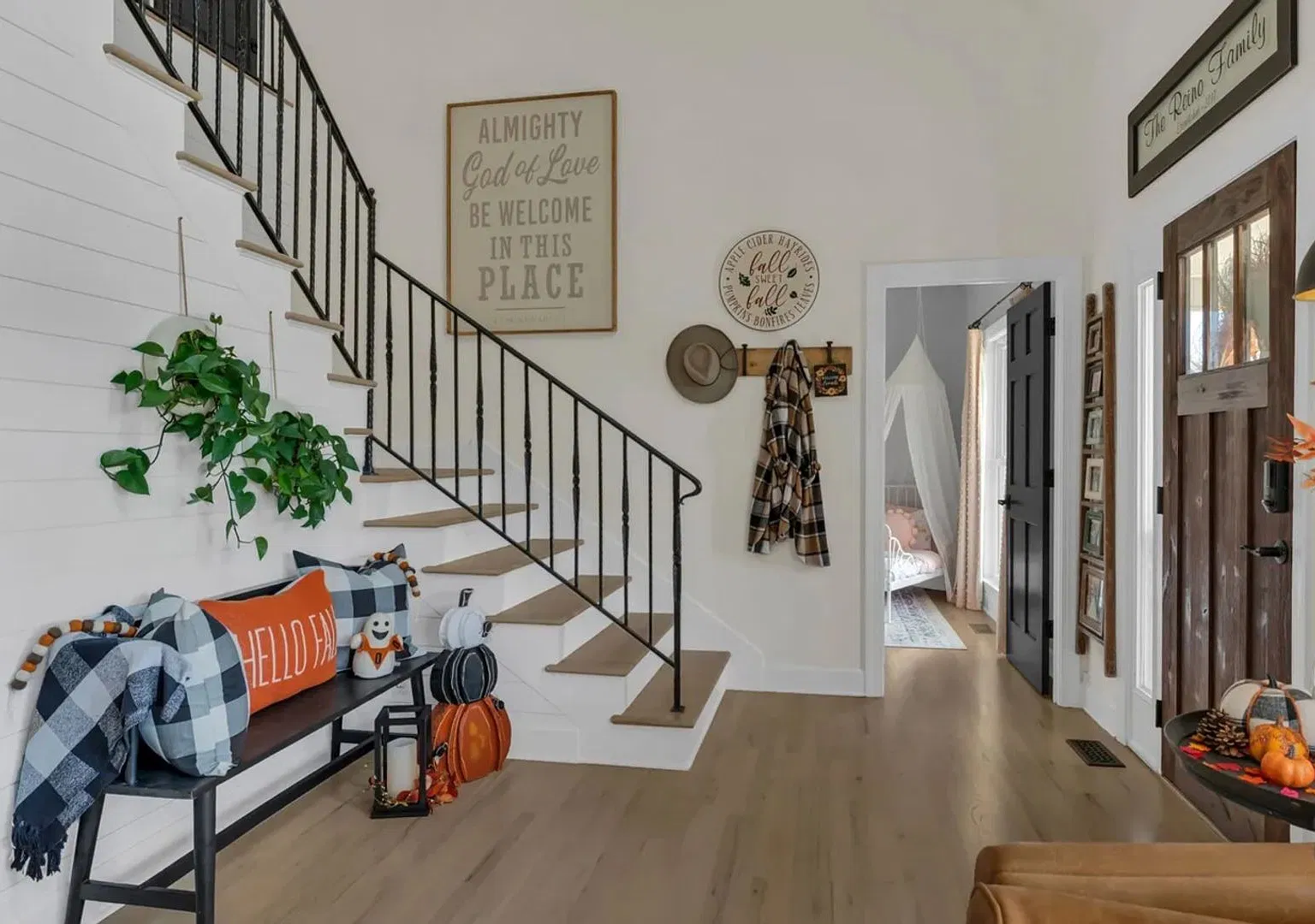 Charming 3BR House in Franklin — Photo 2
