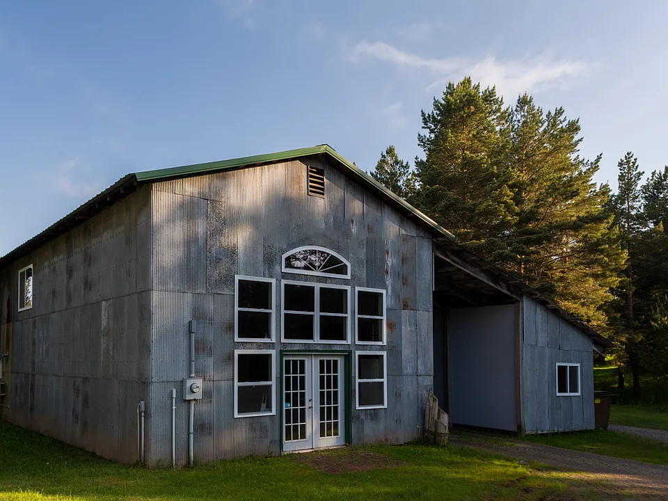 2437 Highway 3