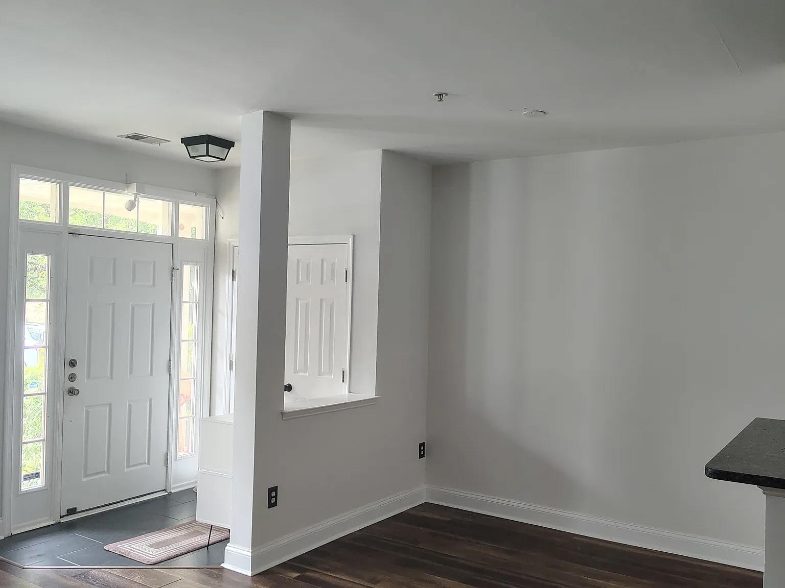 3 bed, 2.5 bath, 1435 sqft, $2,500 — Photo 4