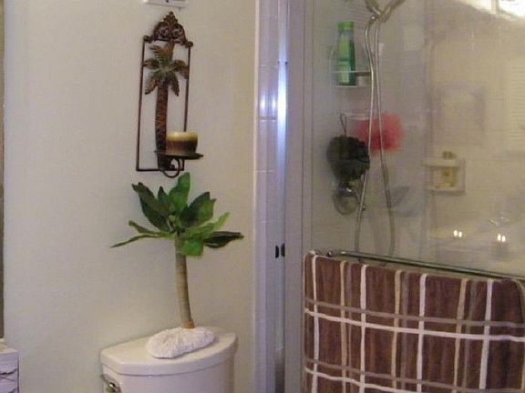4th image of 618 Bird Bay Dr S APT 208