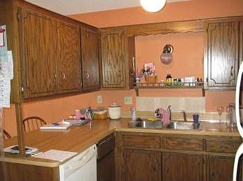 3rd image of 4301 Evergreen Dr
