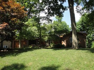 2847 S Chantilly Ln, Springfield, MO 65804