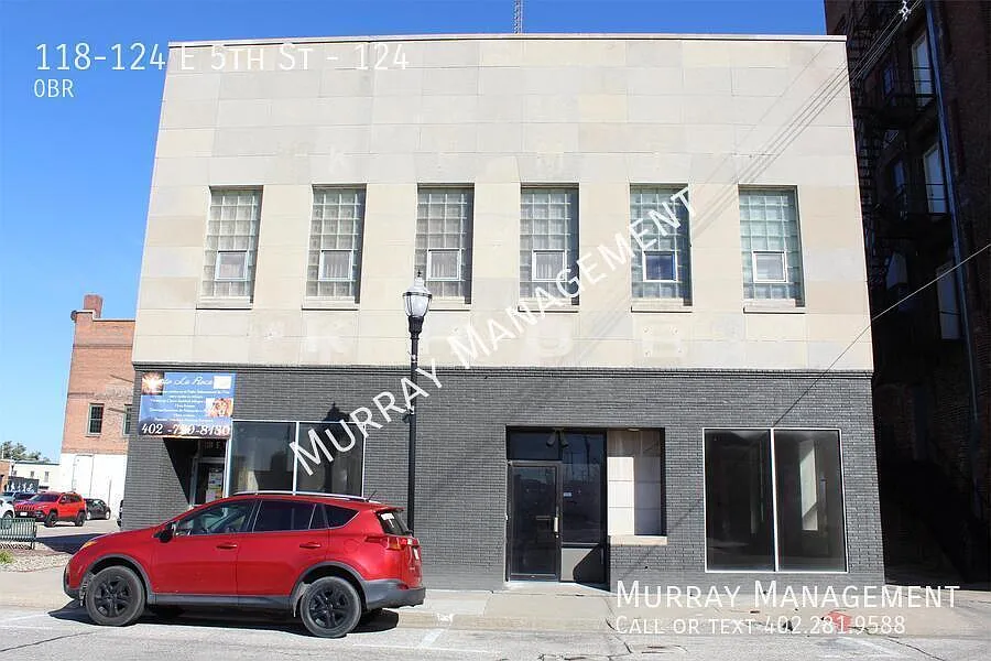 118-124 E 5th St #124