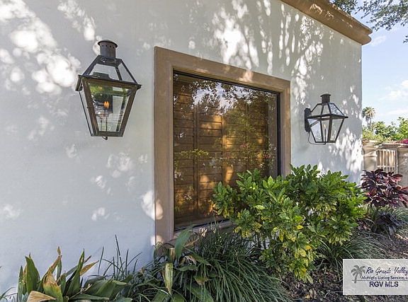 2nd image of 155 Calle Jacaranda