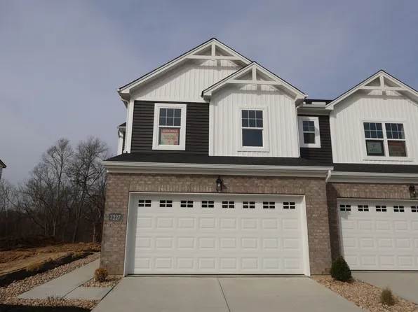 7227 Grandway Dr, West Chester, OH 45069