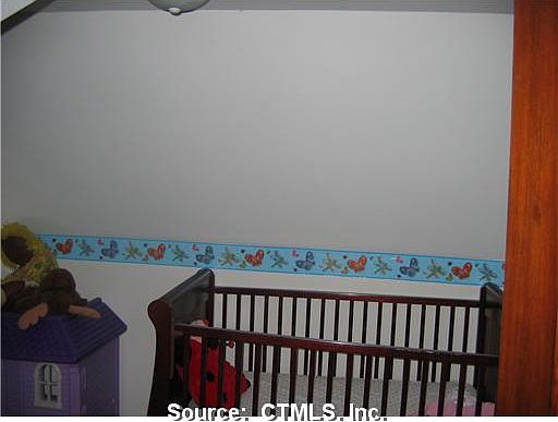 5th image of 87 S Montowese St