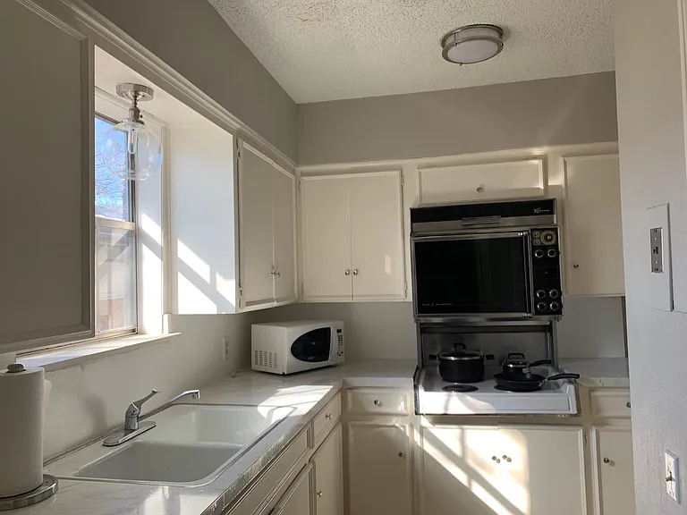 3212 Daniel Ave — Photo 6