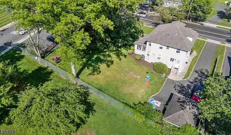 306 Walnut Ave — Photo 34