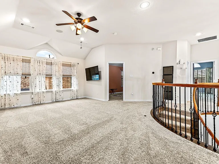 12467 Fallcreek Dr — Photo 23