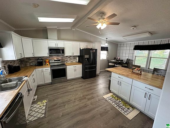 2nd image of 132 Cotts Dr