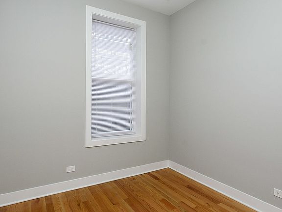 3rd image of 2125 W Chicago Ave Unit 2121-3R