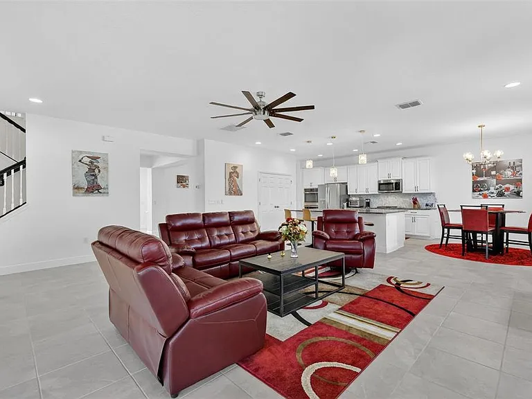 6070 Sierra Crown St — Photo 12