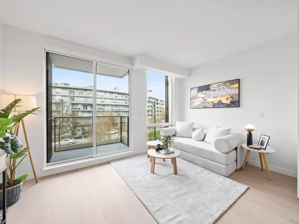 5212 Cambie St #307, Vancouver, BC V5Z 3B2