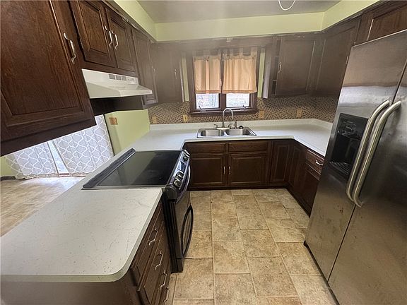 3rd image of 4401 Johnny Cake Ln