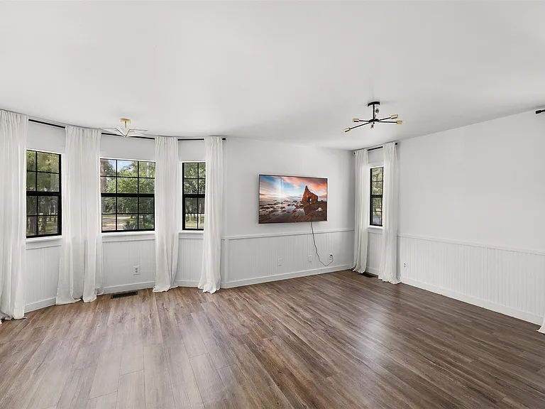 6811 Mockingbird Rd — Photo 14