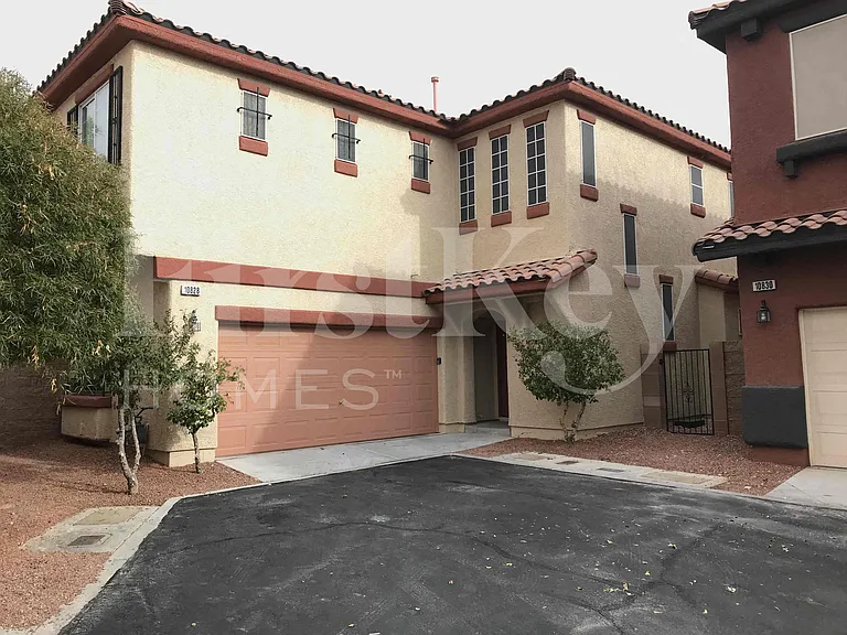 10828 Avenzano St — Photo 1