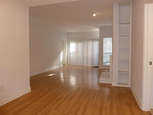 2100 Tanglewilde St Photo 1