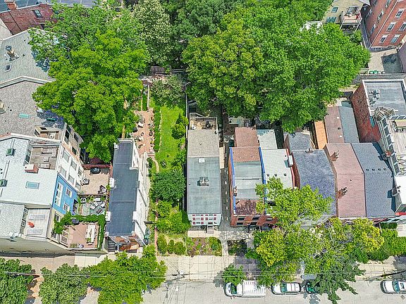 3rd image of 1620 Mansfield St