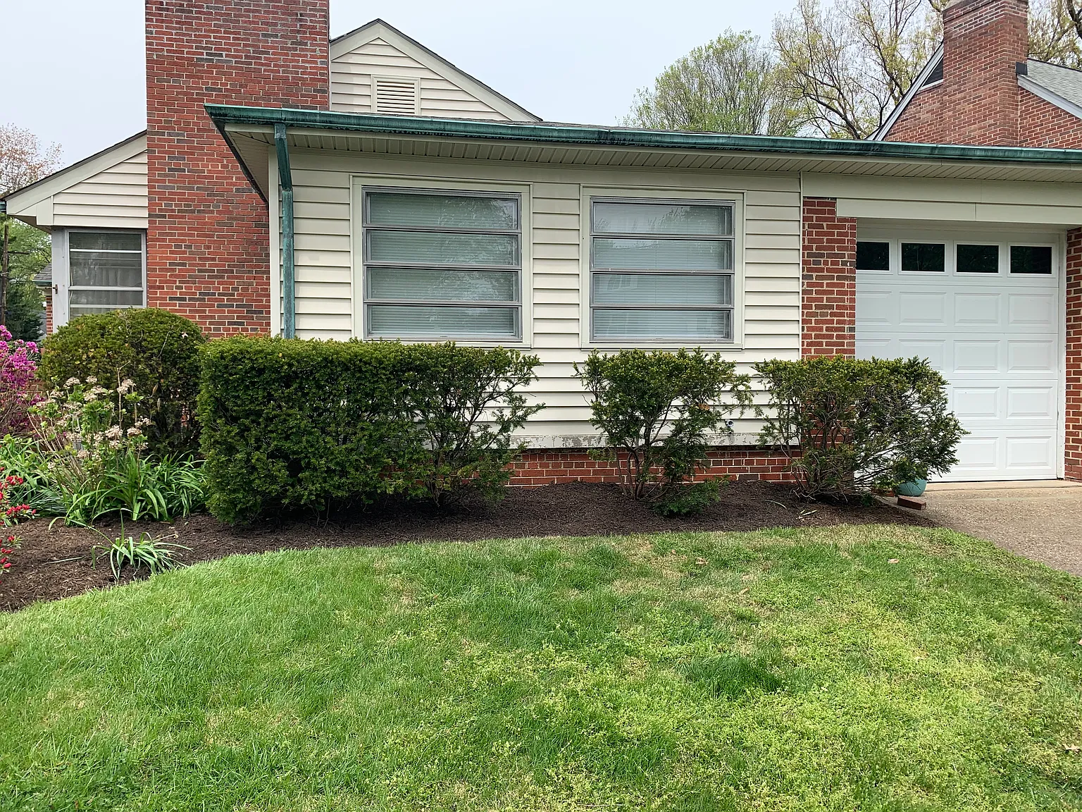 3 bed, 1750 sqft, $3,990 — Photo 2
