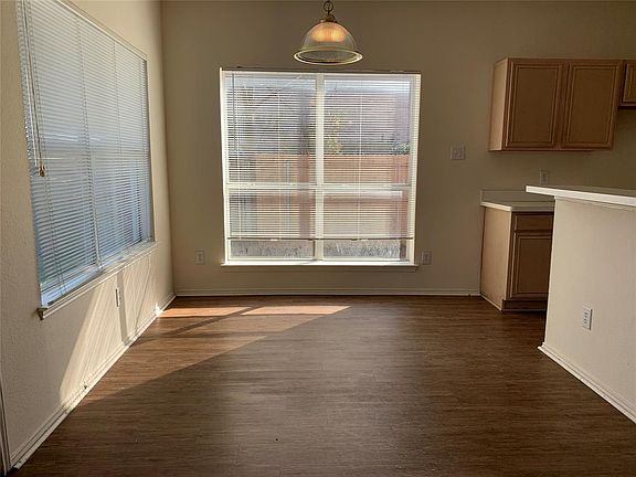 5th image of 1508 Yellowbird Ct