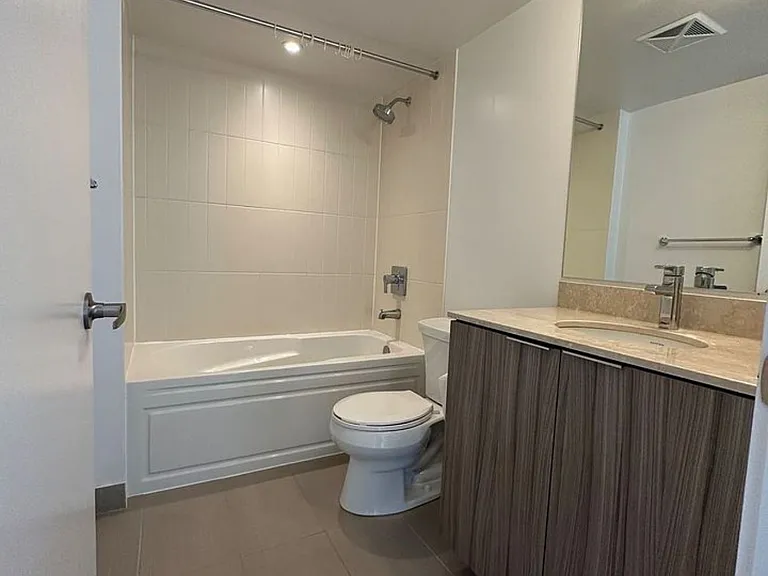 955 Bay St #1309 — Photo 6