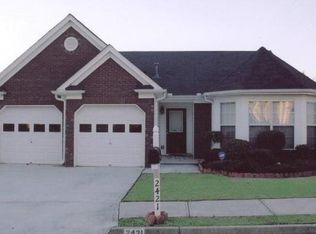 2421 Miller Oaks Cir, Decatur, GA 30035