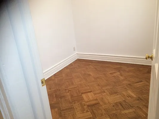 Rented by Blue Egg Realty Corp | media 6