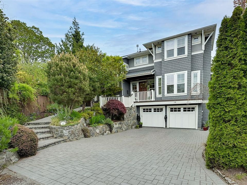 1st image of 12 Briar Pl