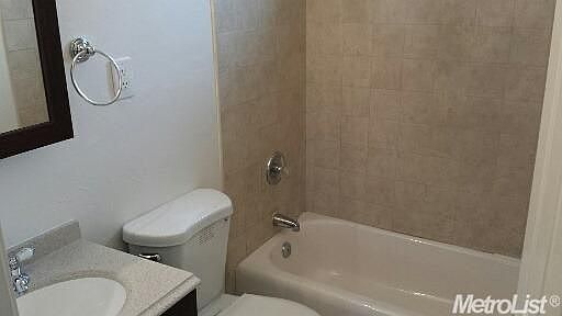 5th image of 6076 N Haven Dr