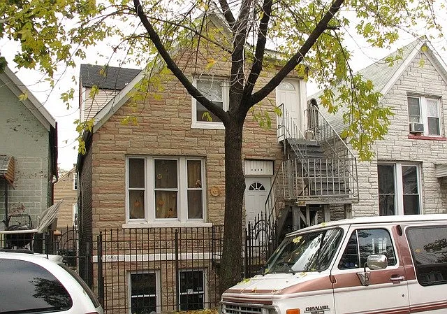 2635 W 24th St photo 1