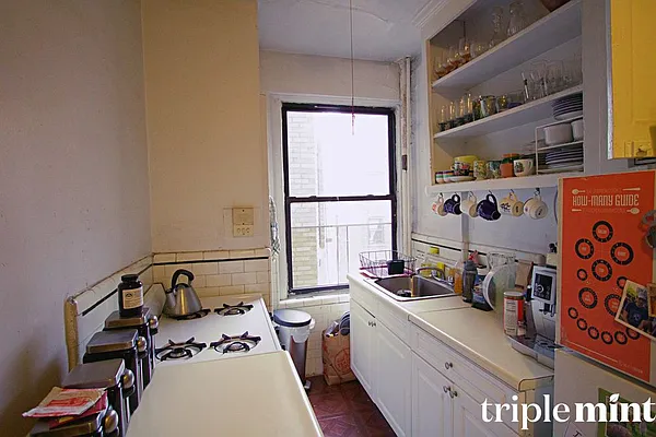 Rented by Triplemint | media 27