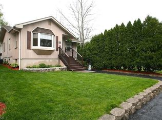 76 Mase Rd, Lake Hopatcong, NJ 07849