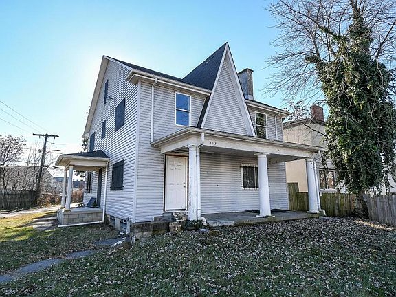 4th image of 1317 E 23rd Ave