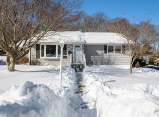 15 Park Avenue Extension, Montville, CT 06382