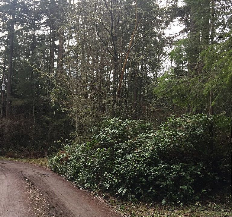 1st image of 9523 Bucsit Ln NE