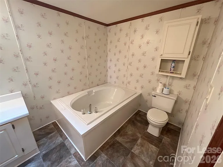 447 Kemp Rd — Photo 22