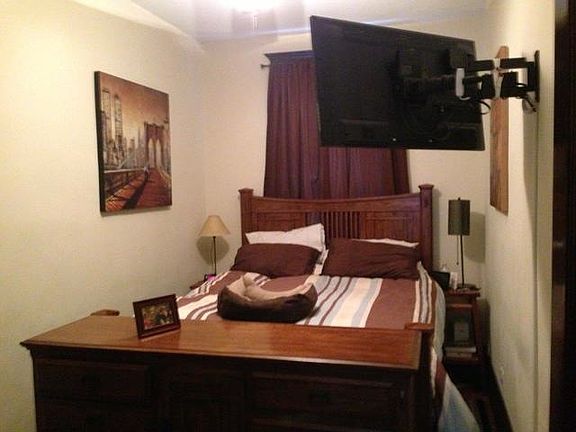 5th image of 1848 W Newport Ave #1