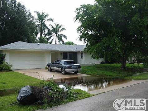 2nd image of 783 Entrada Dr S