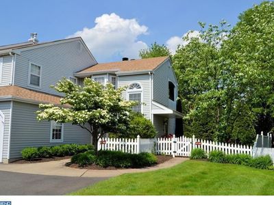 673B Rose Hollow Dr #B, Yardley, PA, 19067